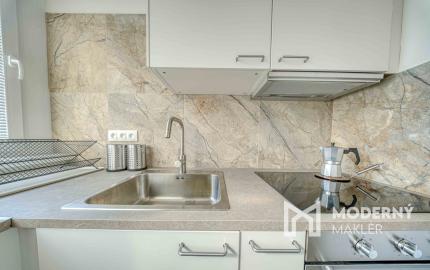 Na prenájom kompletne zariadený 2-izbový byt v Petržalke