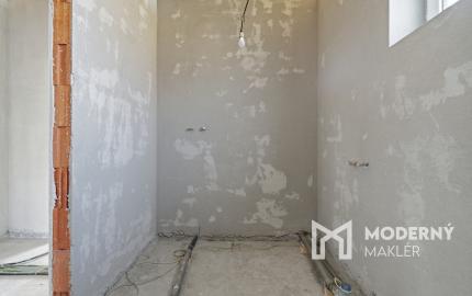 Na predaj rozostavaný rodinný dom v Moste pri Bratislave