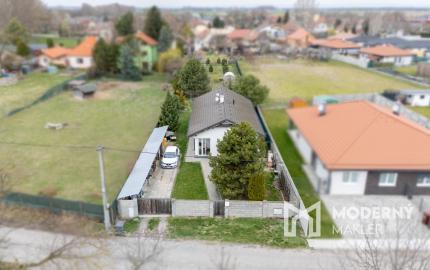 Na predaj rodinný dom s veľkorysým pozemkom v obci Kyselica