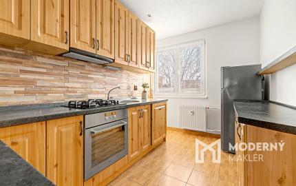 Na predaj 3-izbový byt s veľkou loggiou v Martin-Sever