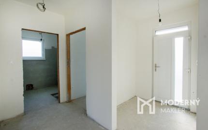 Na predaj rekreačnú chatu s pozemkom v obci Blahová-Madarász