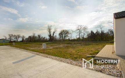 Na predaj rekreačnú chatu s pozemkom v obci Blahová-Madarász