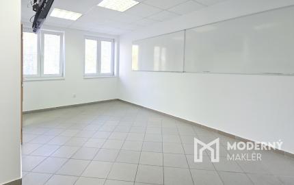 Na prenájom kancelársky priestor v centre Šamorína