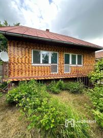 VIDEO, ZNÍŽENÁ CENA 10-izbový rodinný dom, ÚP 340m2, pozemok 638m2