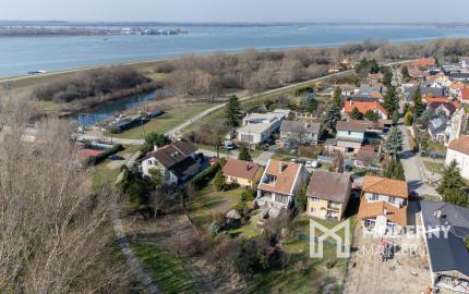 Na predaj 5-izbový rodinný dom v Hamuliakove