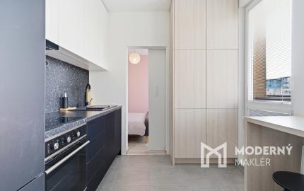 Na predaj 2-izbový byt v Karlovej Vsi