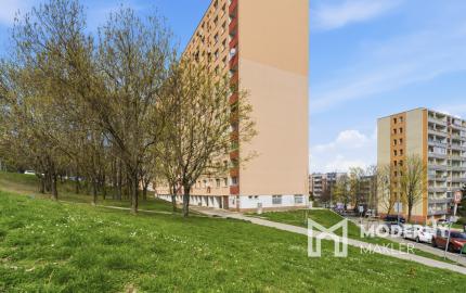 Na predaj 2-izbový byt v Karlovej Vsi