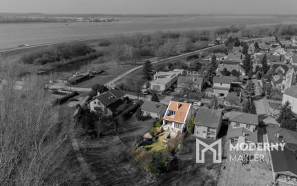 Na predaj 5-izbový rodinný dom v Hamuliakove