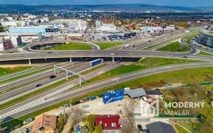 Na prenájom obchodný priestor v Ružinove