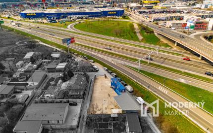 Na prenájom obchodný priestor v Ružinove