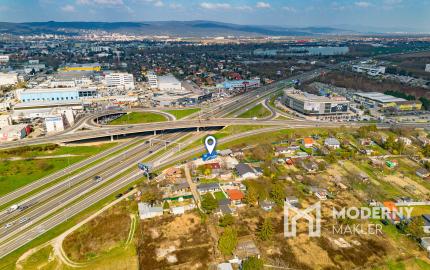 Na prenájom obchodný priestor v Ružinove