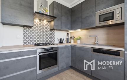 Na prenájom 3-izbový byt s balkónom v Rači