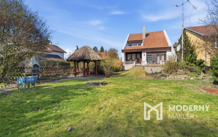 Na predaj 5-izbový rodinný dom v Hamuliakove