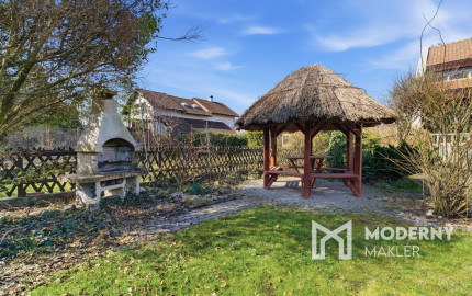 Na predaj 5-izbový rodinný dom v Hamuliakove