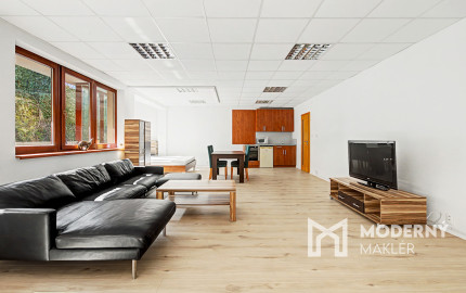 Na predaj polyfunkčný objekt s investičným potenciálom v centre Ružomberka