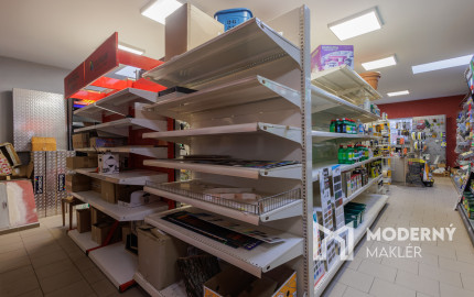 Na predaj polyfunkčný objekt s potenciálom na ubytovanie v srdci Turčianskych Teplíc