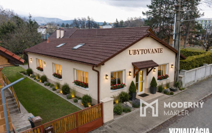 Na predaj polyfunkčný objekt s potenciálom na ubytovanie v srdci Turčianskych Teplíc