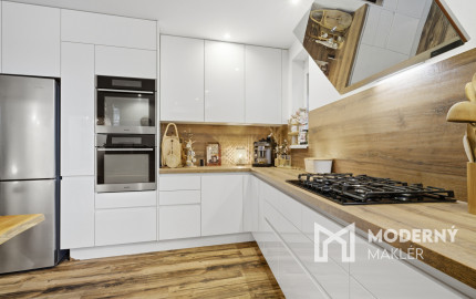 Na predaj výnimočný rodinný dom s bazénom v Dunajskej Lužnej