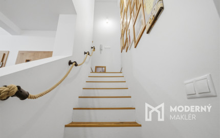 Na predaj výnimočný rodinný dom s bazénom v Dunajskej Lužnej