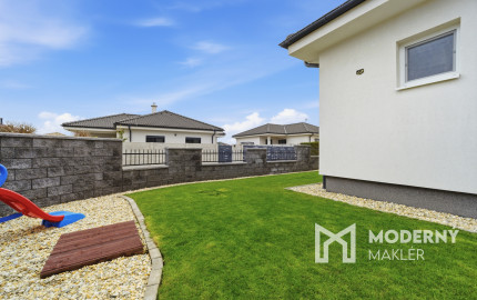 Na predaj rodinný dom s krásnou záhradou v obci Hrubý Šúr