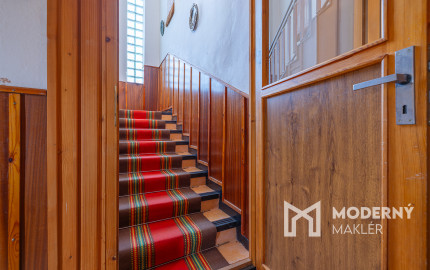 Na predaj viacgeneračný rodinný dom s potenciálom v Stropkove