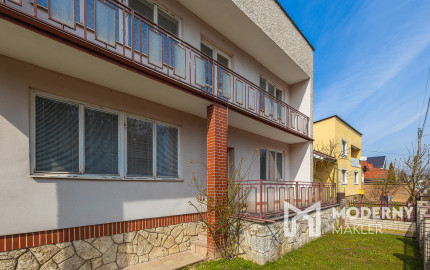 Na predaj viacgeneračný rodinný dom s potenciálom v Stropkove