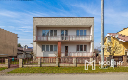 Na predaj viacgeneračný rodinný dom s potenciálom v Stropkove