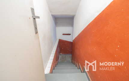 Na predaj viacgeneračný rodinný dom s potenciálom v Stropkove