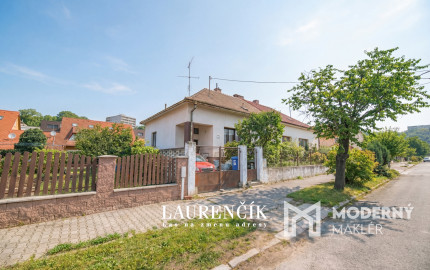 NA PREDAJ | RODINNÝ DOM V ŠIRŠOM CENTRE TRENČÍNA