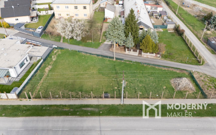 Na predaj pozemok s potenciálom výstavby v obci Vlčkovce
