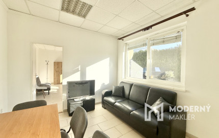 Prenájom - menší dom s terasou v Rovinke