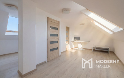 Na predaj čiastočne zariadený rodinný dom v obci Ďurďošík