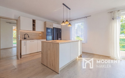 Na predaj čiastočne zariadený rodinný dom v obci Ďurďošík