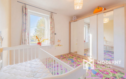 Na predaj čiastočne zariadený rodinný dom v obci Ďurďošík