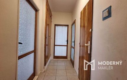 Na predaj 3-izbový byt v pôvodnom stave v Partizánskom