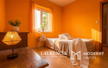 NA PREDAJ | 3-IZBOVÝ BYT SO SÚKROMNOU TERASOU S VÝHĽADOM NA HRAD  + GARSÓNKA V CENE