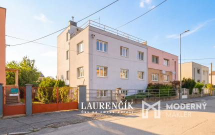 NA PREDAJ | 3-IZBOVÝ BYT SO SÚKROMNOU TERASOU S VÝHĽADOM NA HRAD  + GARSÓNKA V CENE