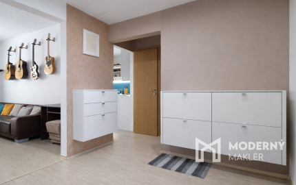 Na predaj kompletne zariadený 3-izbový byt v Bánovciach nad Bebravou