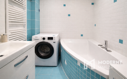 Na predaj kompletne zariadený 3-izbový byt v Bánovciach nad Bebravou