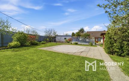 Na predaj samostatne stojaci 5-izbový rodinný dom v obci Jablonové