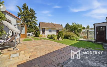 Na predaj samostatne stojaci 5-izbový rodinný dom v obci Jablonové