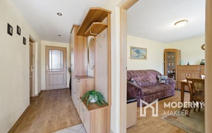 Na predaj samostatne stojaci 5-izbový rodinný dom v obci Jablonové