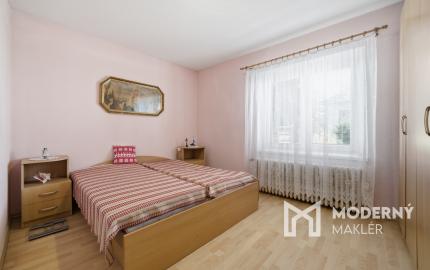 Na predaj samostatne stojaci 5-izbový rodinný dom v obci Jablonové