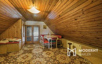 Na predaj samostatne stojaci 5-izbový rodinný dom v obci Jablonové