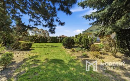 Na predaj samostatne stojaci 7-izbový rodinný dom v obci Jablonové