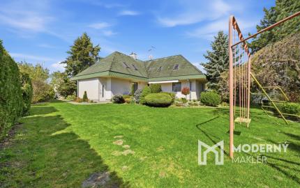 Na predaj samostatne stojaci 7-izbový rodinný dom v obci Jablonové