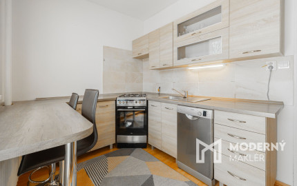 Na predaj 1-izbový byt s dvoma loggiami v Gelnici