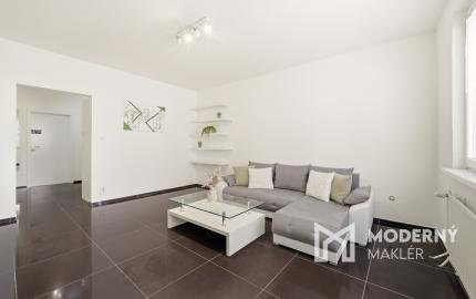 Na prenájom 3-izbový byt s loggiou v Ružinove