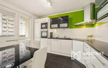 Na prenájom 3-izbový byt s loggiou v Ružinove