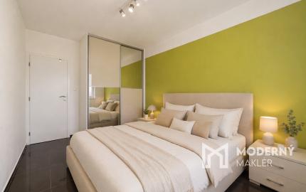 Na prenájom 3-izbový byt s loggiou v Ružinove